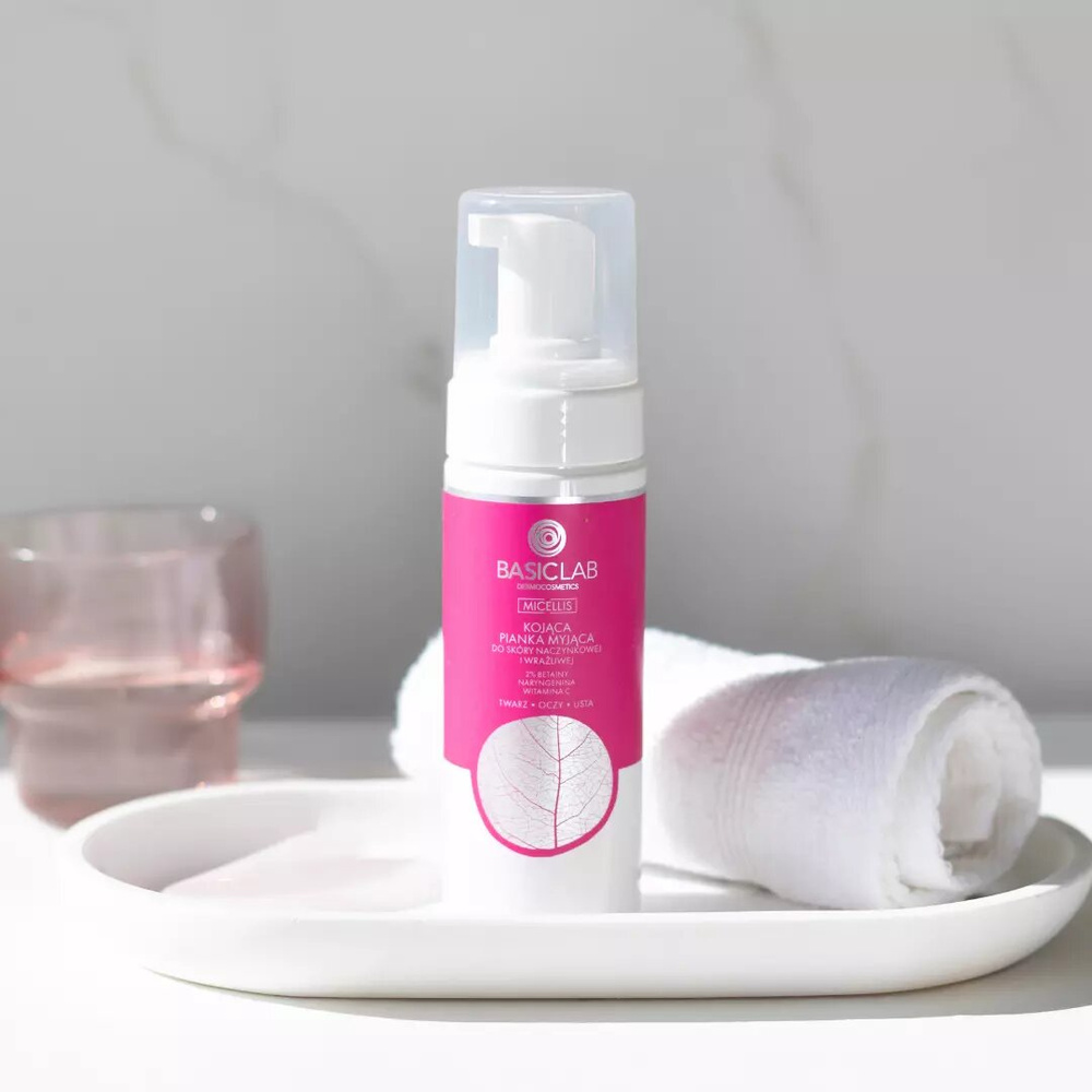 BasicLab Micellis Kojąca Pianka Myjąca 2% Betainy Naryngenina Witamina C dla Skóry Naczynkowej i Wrażliwej 150ml
