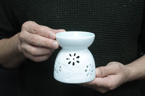 Classic White Oil Burner - Floral with Teal Well