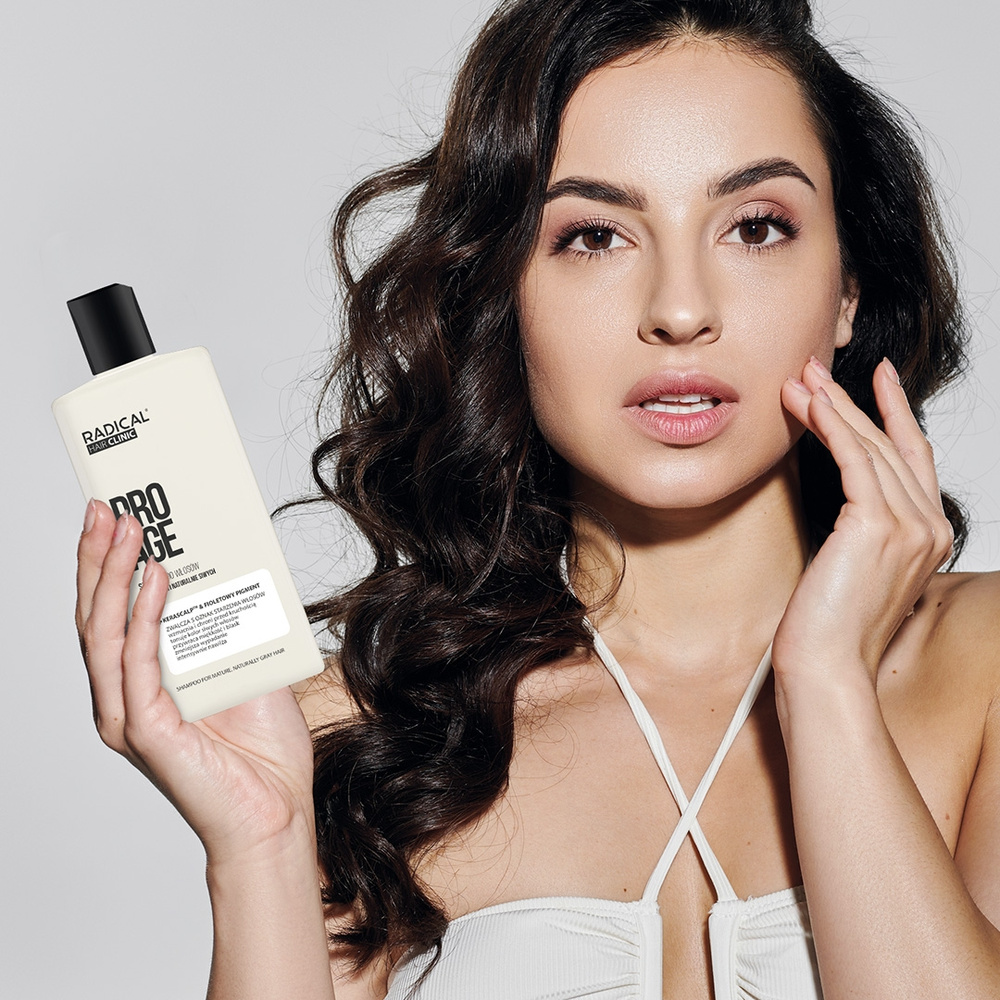 Farmona Radical Hair Clinic Pro Age Shampoo for Mature and Naturally Gray Hair 300ml