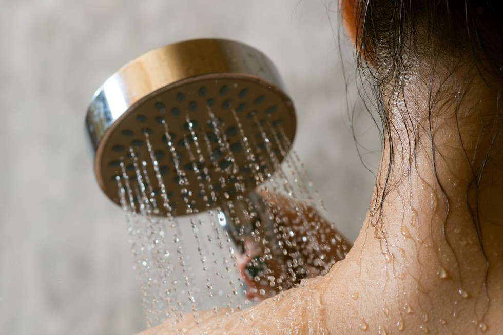 Barwa Natural Expert Odżywczy Żel pod Prysznic Biała Herbata + Ekstrakt z Oliwki 480ml