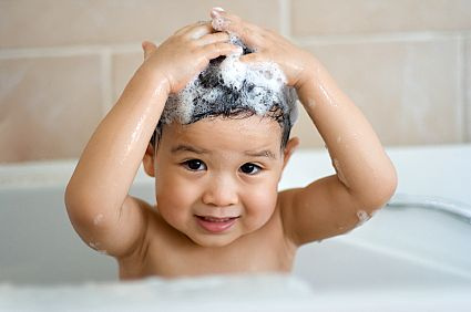 OnlyBio Kids Szampon do Mycia Delikatnej Skóry Głowy dla Dzieci od 1 Roku Życia 400ml
