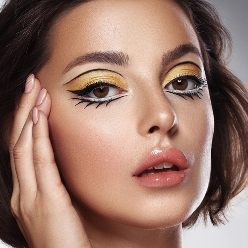 Eveline Variete Wodoodporny Czarny Eyeliner o Głębokim Kolorze 10ml