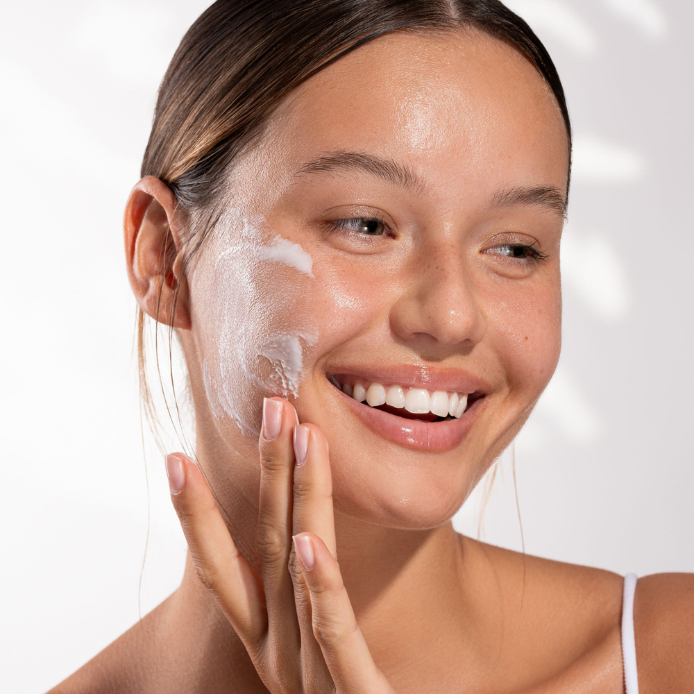 Bielenda Glaze & Glow Nawilżająco - Rozświetlający Krem Glazed Skin Effect dla Skóry Suchej i Pozbawionej Blasku 50ml