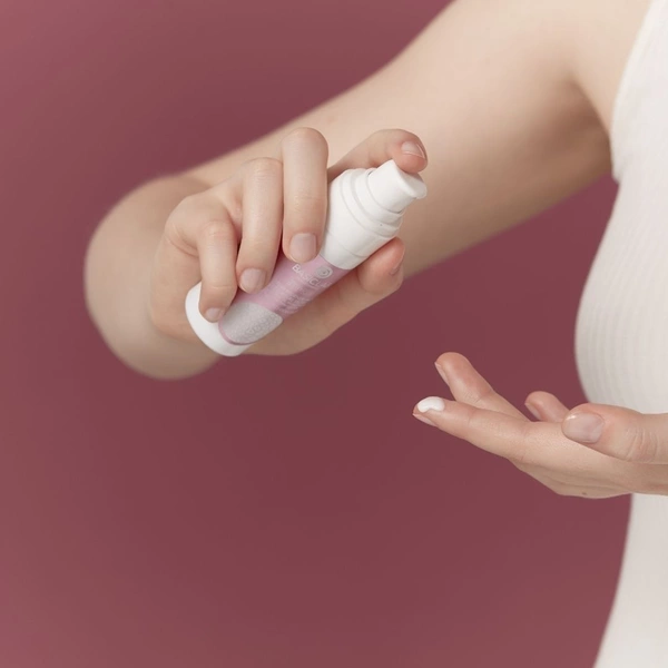 BasicLab Regenerujące Serum z Ceramidami i Kompleksem Peptydowym 50ml