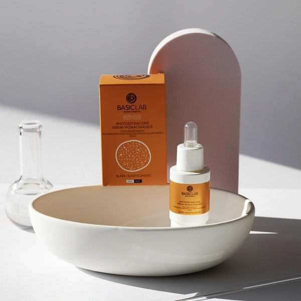 BasicLab Dermokosmetyki Esteticus Antyoksydacyjne Serum Wzmacniające 15ml