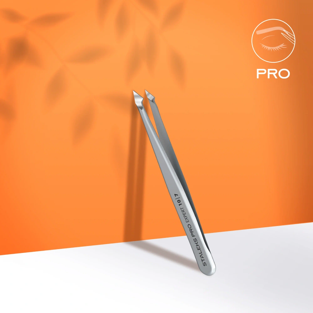 Staleks Pro Expert 10 Type 7 Eyebrow Tweezers Pointed Slant 96 mm