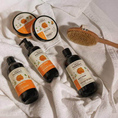 Green Pharmacy Peeling Cukrowy do Ciała Kurkuma i Olejek Dyniowy 200ml