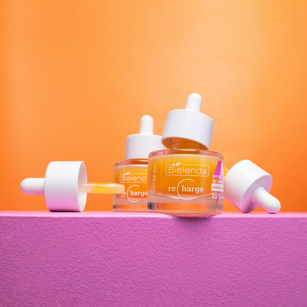 Bielenda Recharge Boost the Energy Moisturizing and Brightening Face Serum for Dehydrated Skin with Discolorations 30ml