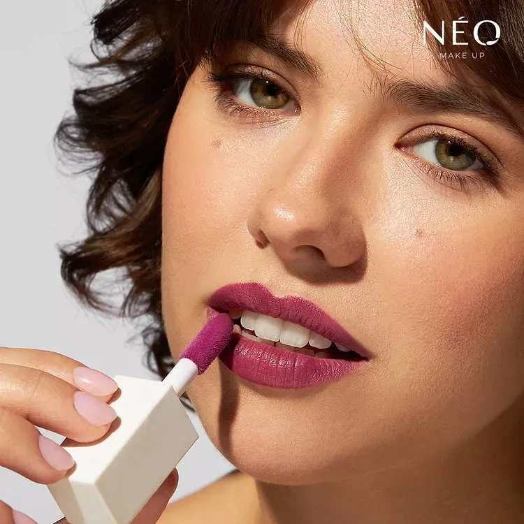 Neo Makeup Intense Serum Lip Oil with Color No. 04 Classic Rose 4.5ml