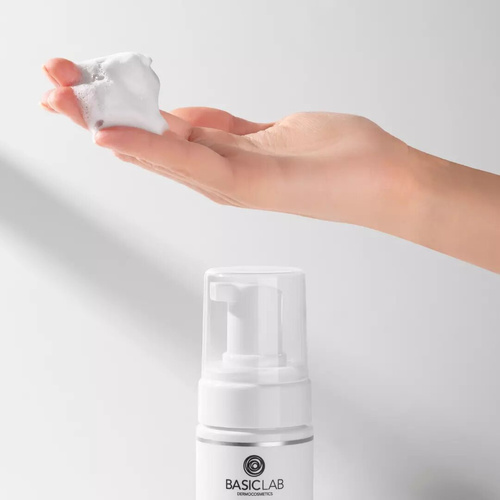 BasicLab Micellis Dermatologiczna Pianka Myjąca 2% Seryny Prebiotyki Azjatykozyd dla Skóry Ultrawrażliwej 150ml