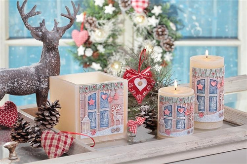 Charming Christmas candle, 70mm x 140mm