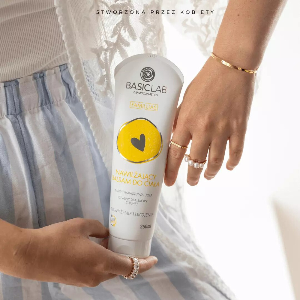 BasicLab Famillias Nawilżający Balsam do Ciała dla Skóry Suchej Podrażnionej i Atopowej 250ml