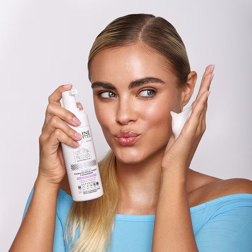 Eveline 6 Ceramides Delikatna Pianka do Mycia Twarzy z Ceramidami dla Skóry Suchej i Wrażliwej 150ml