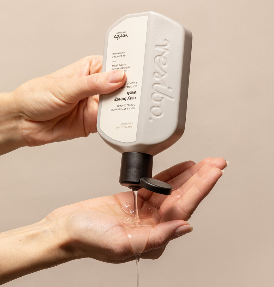 Resibo Easy Breezy Wash Codzienny Szampon Oczyszczający dla każdego Rodzaju Włosów 250ml