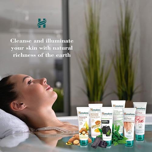 Himalaya Walnut Face Scrub Blackhead Remover for All Skin Types 75ml