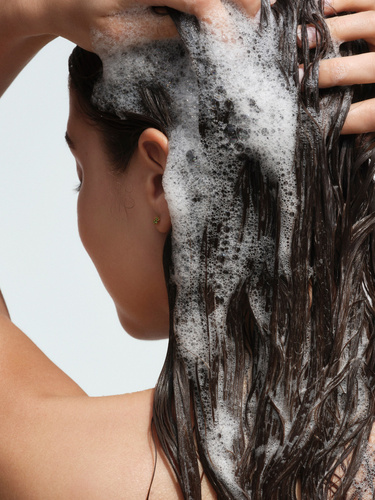 Yope Skinimally Oily Scalp Flat Hair Shampoo for Oily Scalp and Hair without Volume 250ml