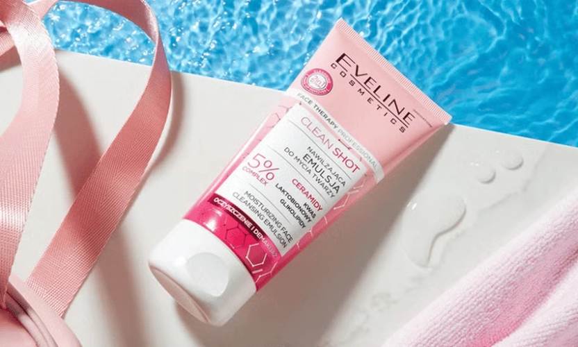 Eveline Face Therapy Professional Clean Shot Nawilżająca Emulsja do Mycia Twarzy dla Skóry Suchej i Wrażliwej 150ml