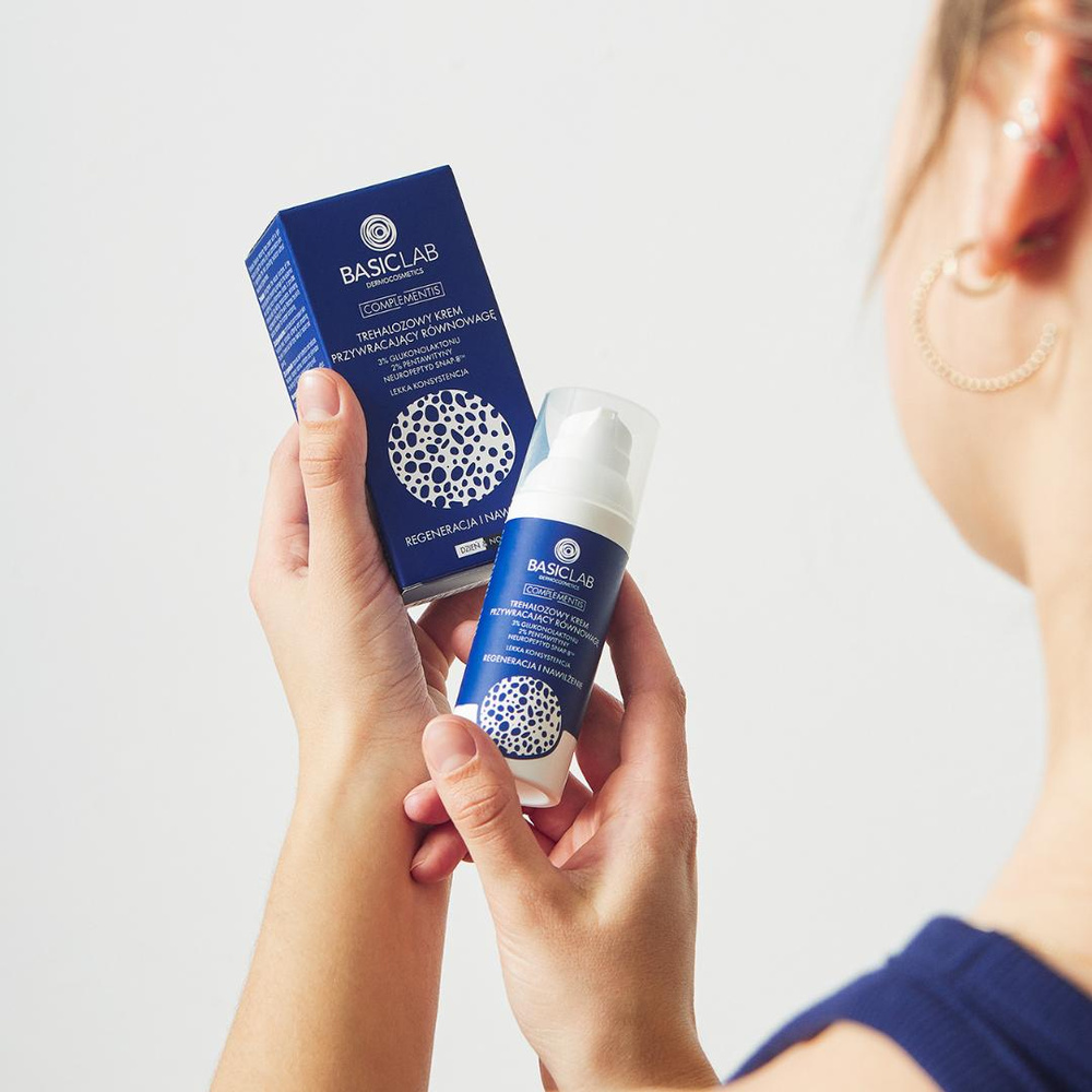 BasicLab Trehalozowy Lekki Krem Przywracający Równowagę 3% Glukonolaktonu 2% Pentawityny Regeneracja i Nawilżenie na Dzień i na Noc 50ml