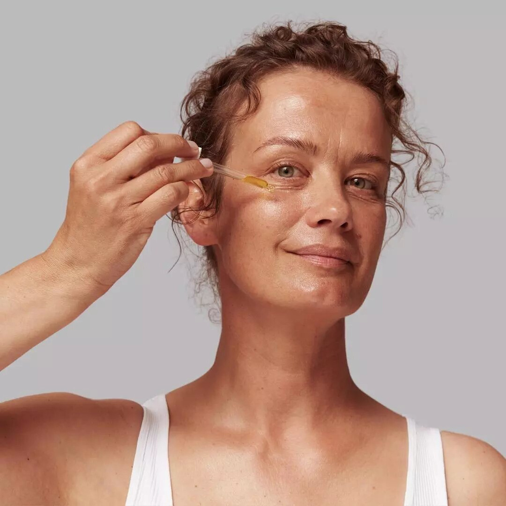 BasicLab Dermocosmetics Antyoksydacyjne Serum Regenerujące Odżywienie i Wygładzenie dla Skóry Suchej i Bardzo Suchej na Dzień i na Noc 15ml