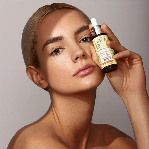 Eveline Serum Shot Kuracja Rozświetlająca 15% Witaminy C+Cg 30ml Best Before 10.12.26