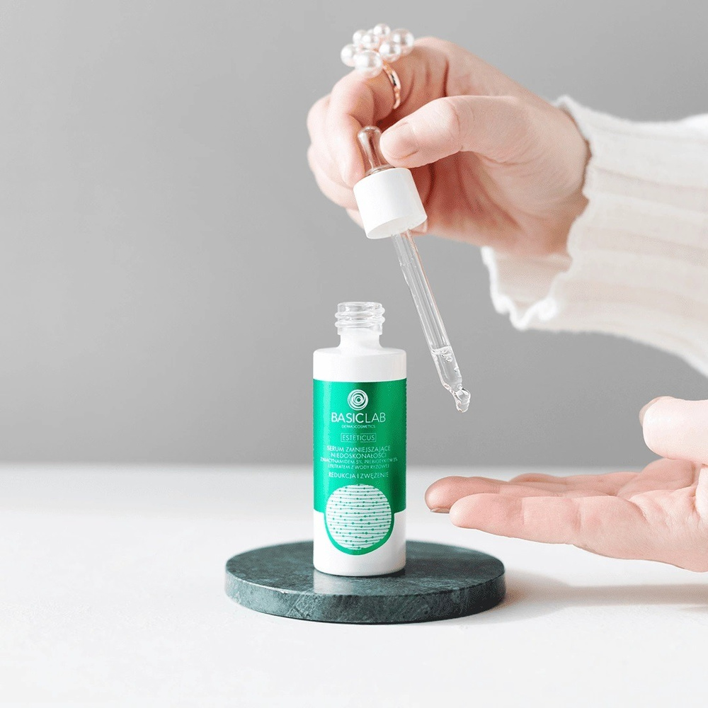 BasicLab Serum Zmniejszające Niedoskonałości z Niacynamidem 5% Redukcja i Zwężenie na Dzień i na Noc 30ml