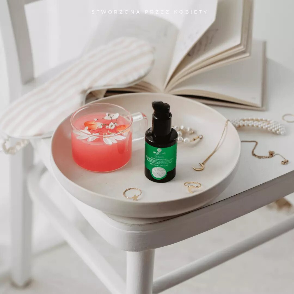 BasicLab Peeling Kwasowy Zmniejszający Niedoskonałości z 6% Kwasem Szikimowym 5% Kwasem Migdałowym 3% Kwasem Laktobionowym Redukcja i Zwężenie 30ml Best Before 31.10.25