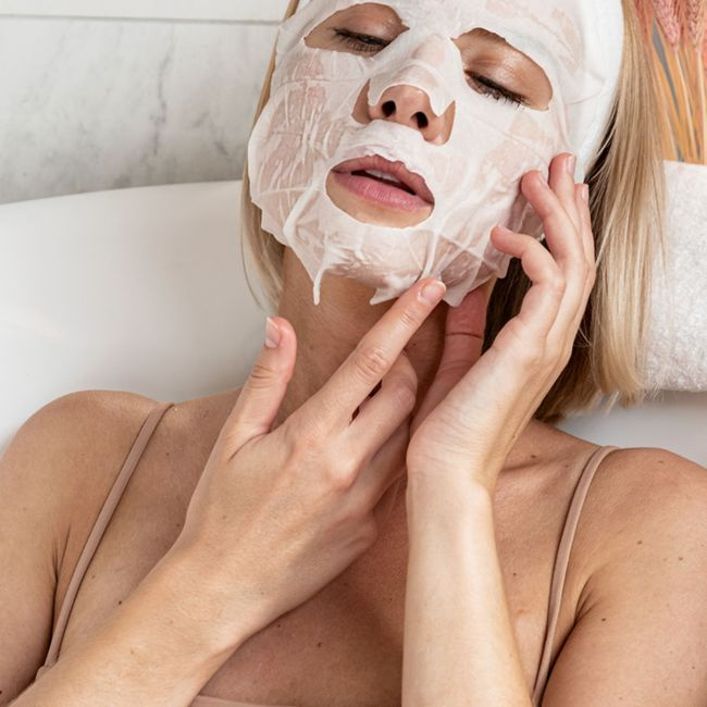 FaceBoom Rozświetlająco Nawilżająca Maseczka w Płacie15g