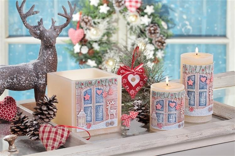 Charming Christmas candle, 70mm x 140mm